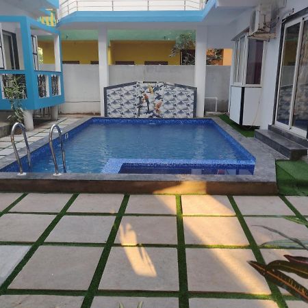 Queen Of Queen'S Hotel Calangute Luaran gambar