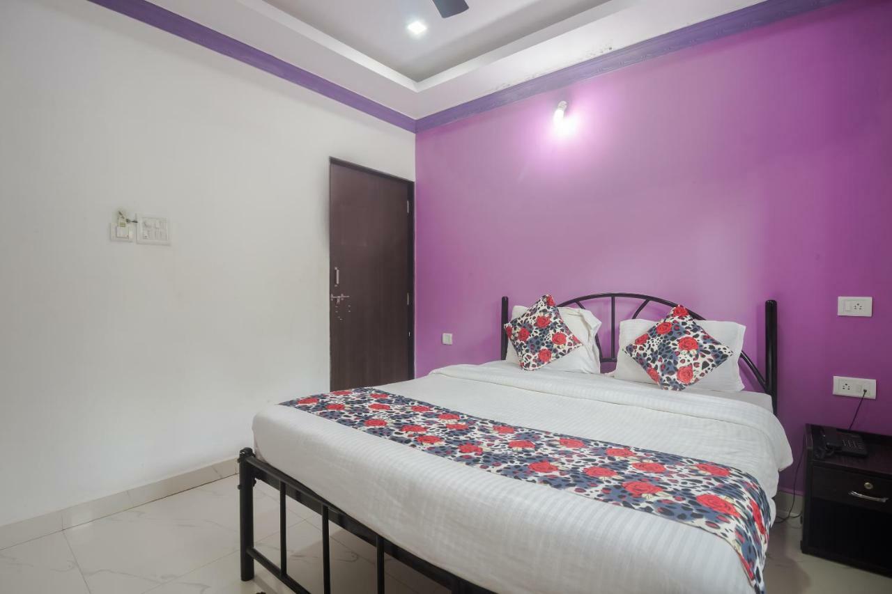 Queen Of Queen'S Hotel Calangute Luaran gambar