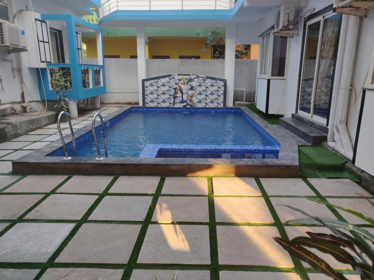 Queen Of Queen'S Hotel Calangute Luaran gambar